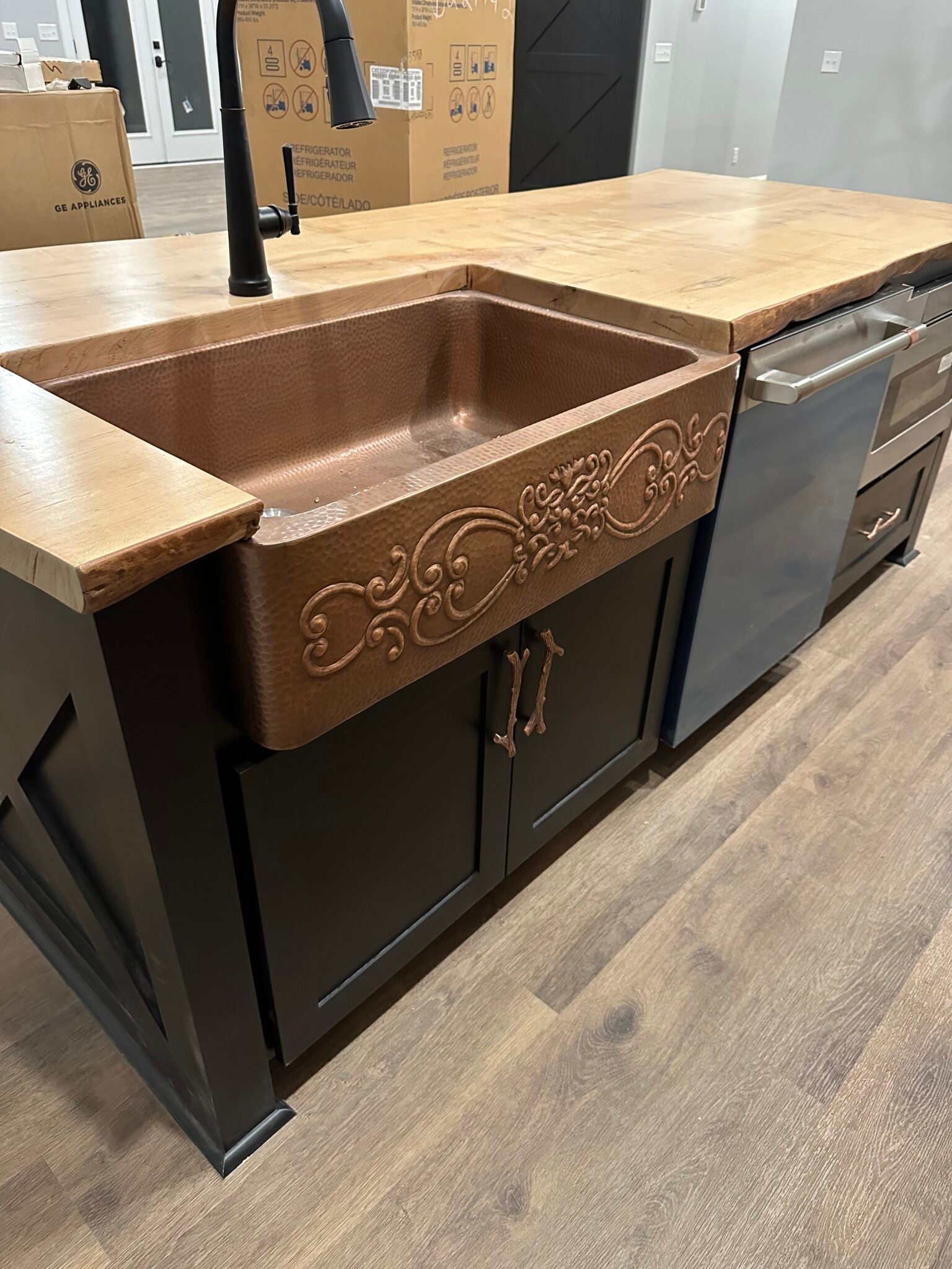 Custom kitchen cabinets installed in Richmond by Burlew's Custom Cabinetry